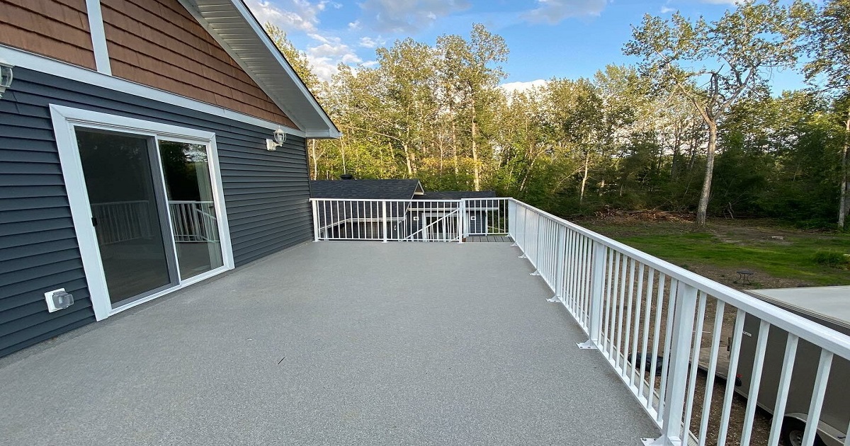 You are currently viewing Professional Vinyl Decking Installation in Rochester, NY